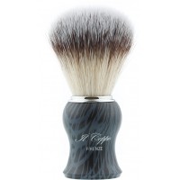 Помазок для бритья IL Ceppo, пластик, синтетический ворс, рукоять - графитовый черный матовый цвет Помазок для бритья IL Ceppo, пластик, синтетический ворс, рукоять - графитовый черный матовый цвет