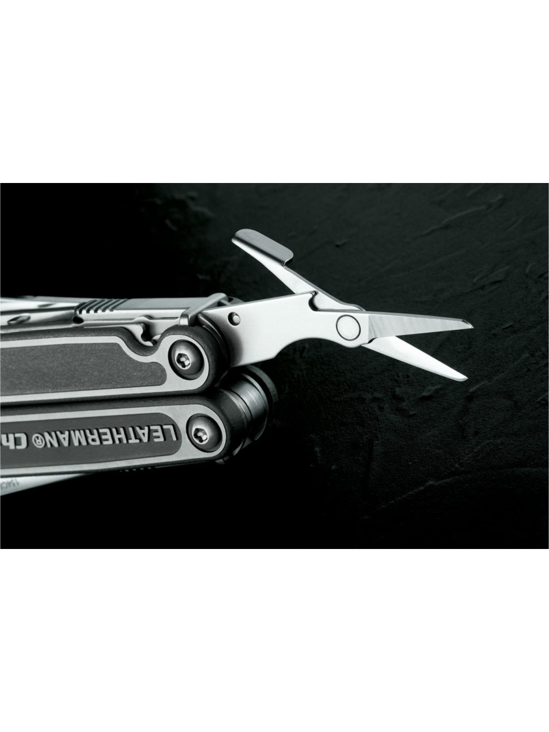 Мультитул Leatherman Charge TTi 830735 кожаный чехол, подарочная упаковка