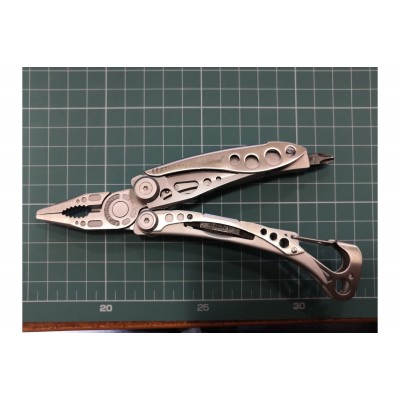 Мультитул Leatherman Skeletool 830920