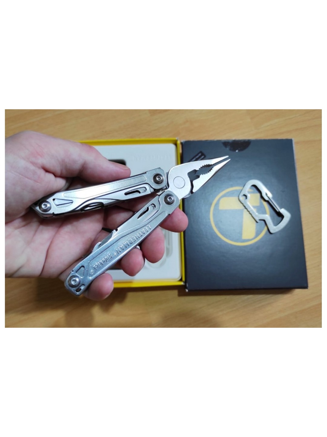 Мультитул Leatherman Sidekick 831439 нейлоновый чехол