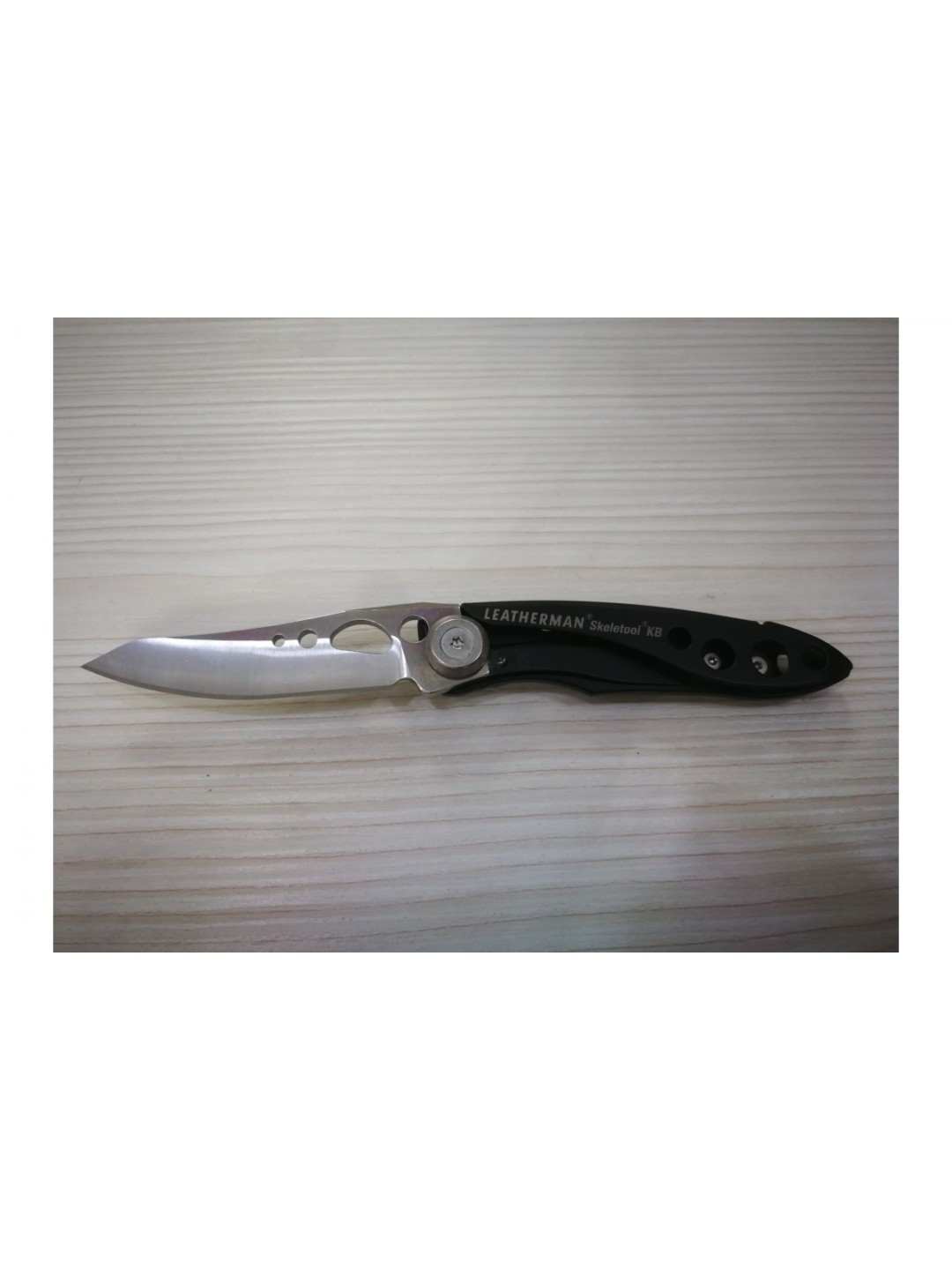Нож Leatherman Skeletool KB 832385