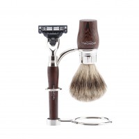 Бритвенный набор Mondial: станок MACH3, помазок, подставка; дерево Венге Бритвенный набор Mondial: станок MACH3, помазок, подставка; дерево Венге