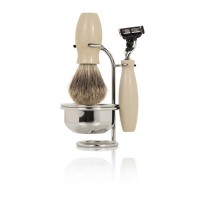 Бритвенный набор Mondial: станок, помазок, чаша, подставка. Бритвенный набор Mondial: станок, помазок, чаша, подставка.