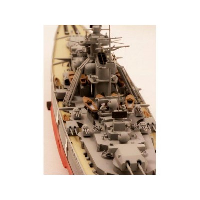 Сборная модель ZVEZDA Немецкий линкор "Бисмарк", 1/400