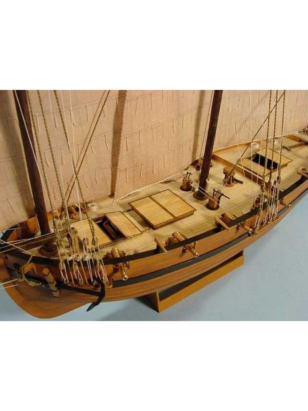 Сборная картонная модель Shipyard люгер Le Coureur (№51), 1/96