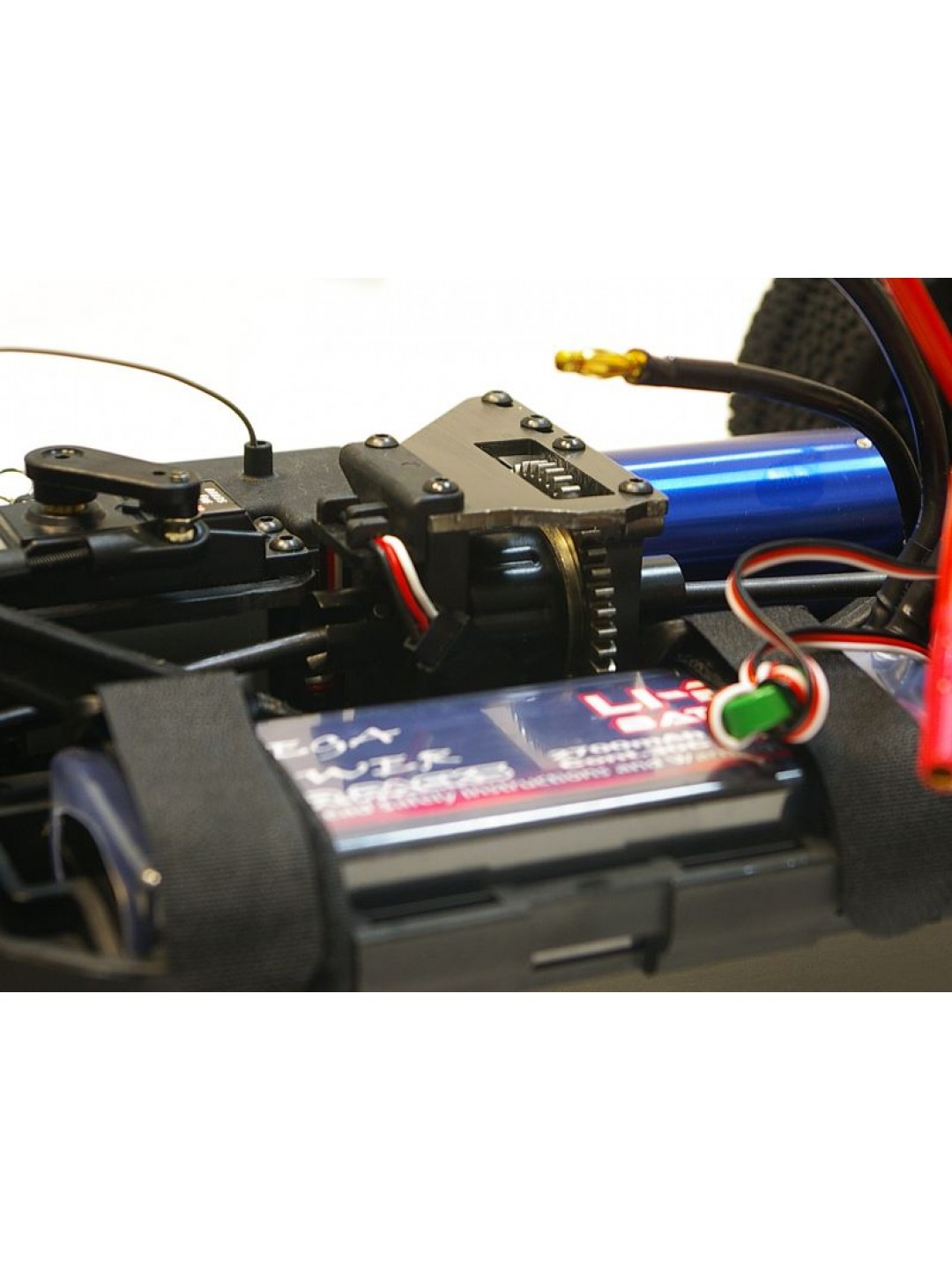 Радиоуправляемая багги Himoto Shootout Brushless 4WD 2.4G 1/8 RTR