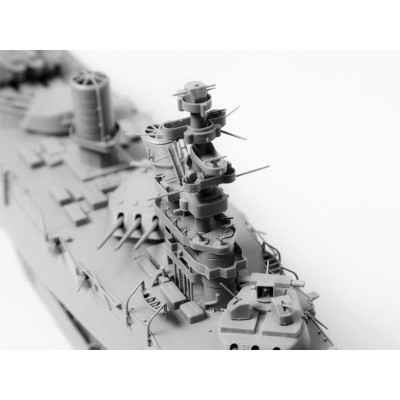 Сборная модель ZVEZDA Советский линкор "Марат", 1/350