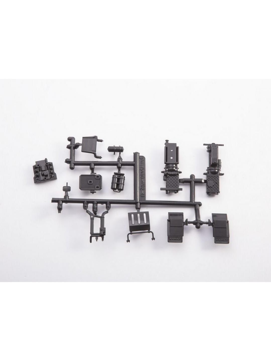 Сборная модель AVD КАМАЗ-6560 ЗРПК 96К6 (Панцирь-С1), 1/43