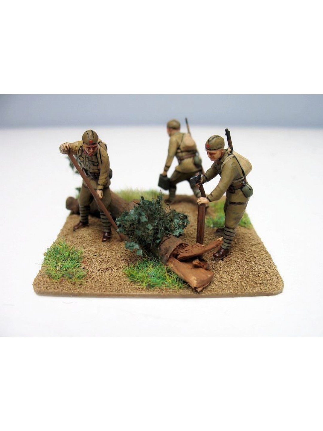 Сборные солдатики ZVEZDA Советские саперы, 1/72