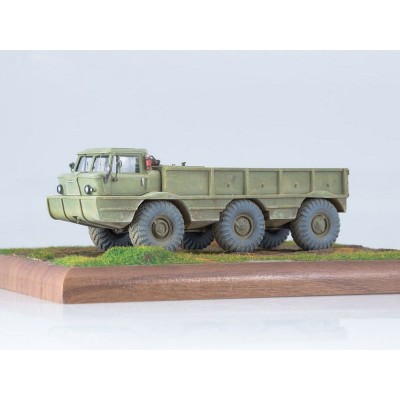 Сборная модель AVD Вездеход-Амфибия ЗИЛ-132П, 1/43