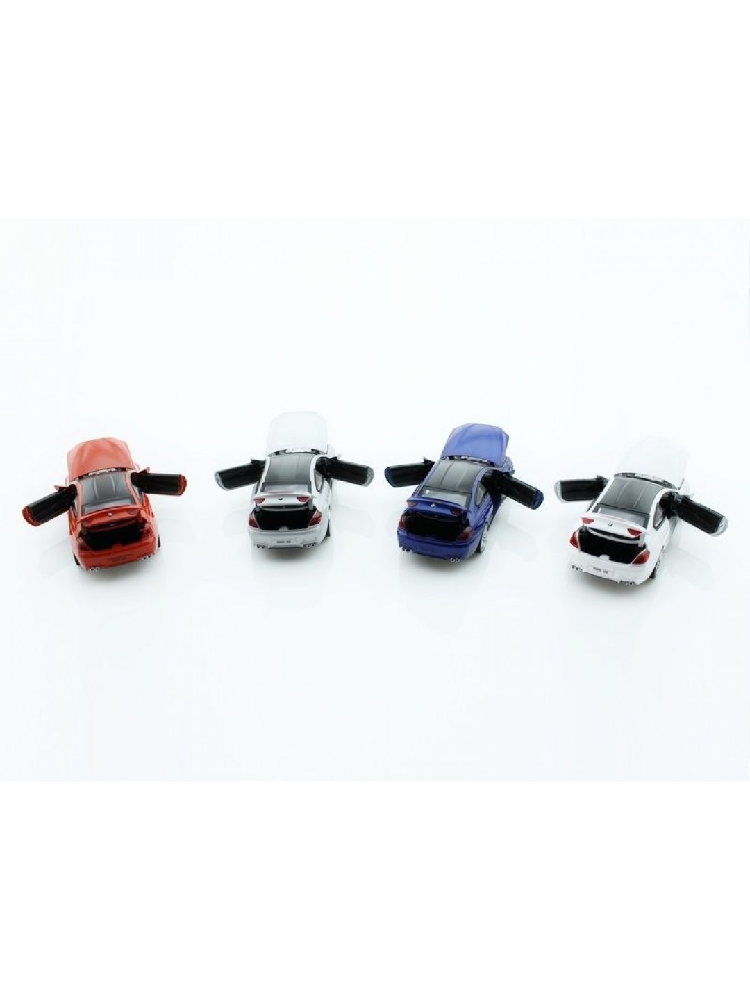 Машина 1:32 BMW M6 свет, звук, инерция 15,5см (1/12шт.) б/к