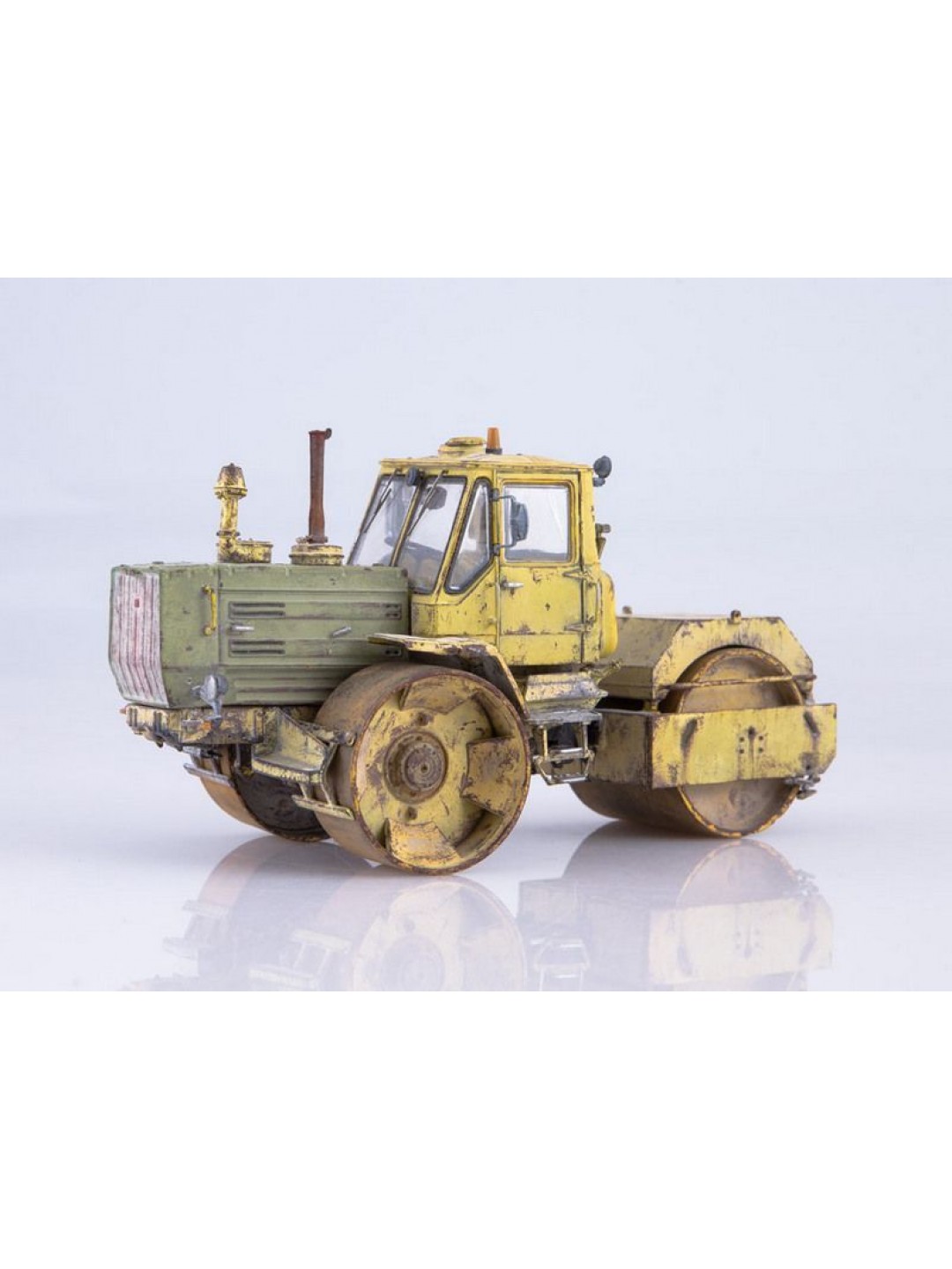 Сборная модель AVD Виброкаток СД-802, 1/43