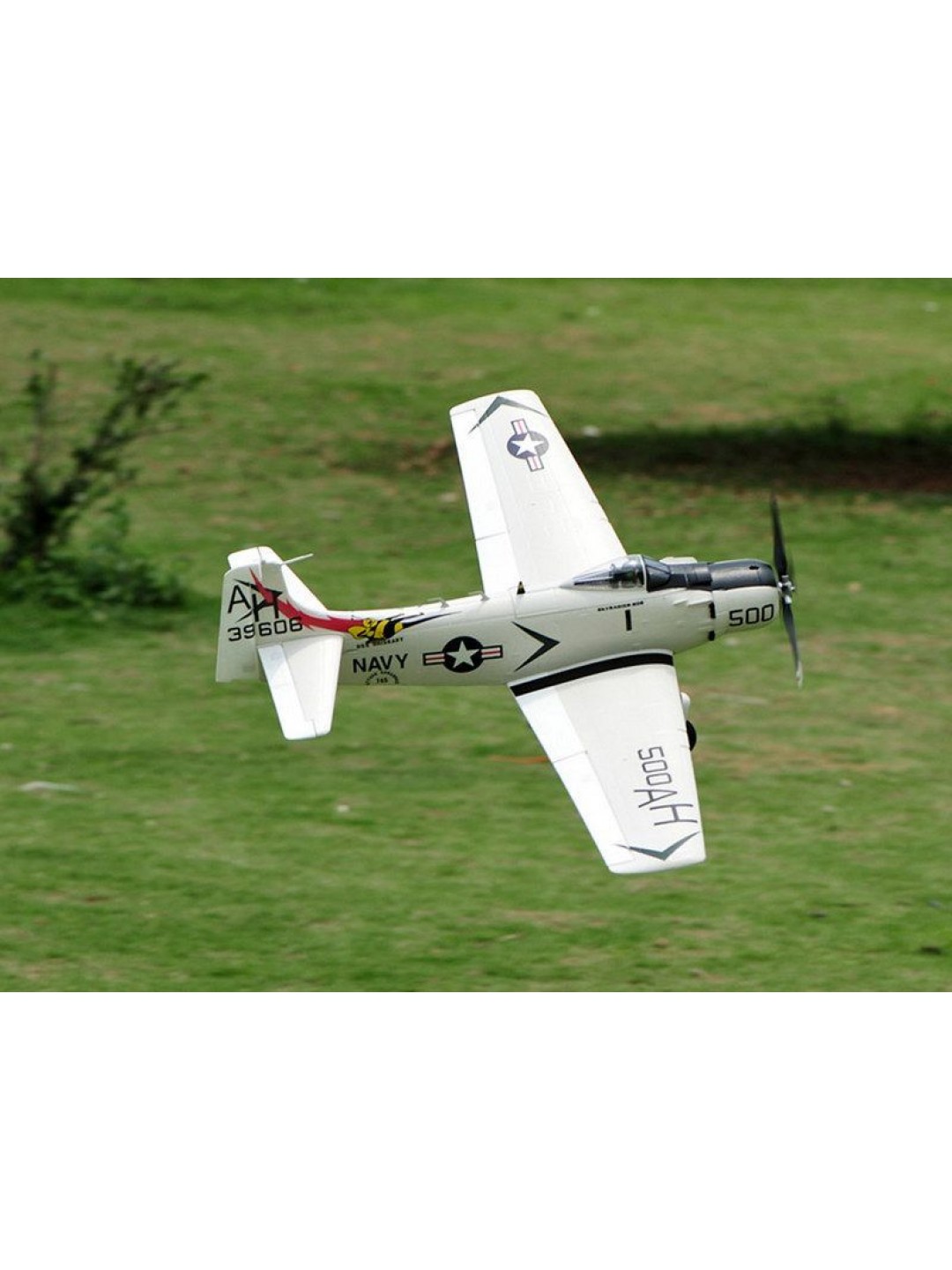 Радиоуправляемый самолет Top RC A1 Sky Raider Pro белый 800мм flight controller PNP
