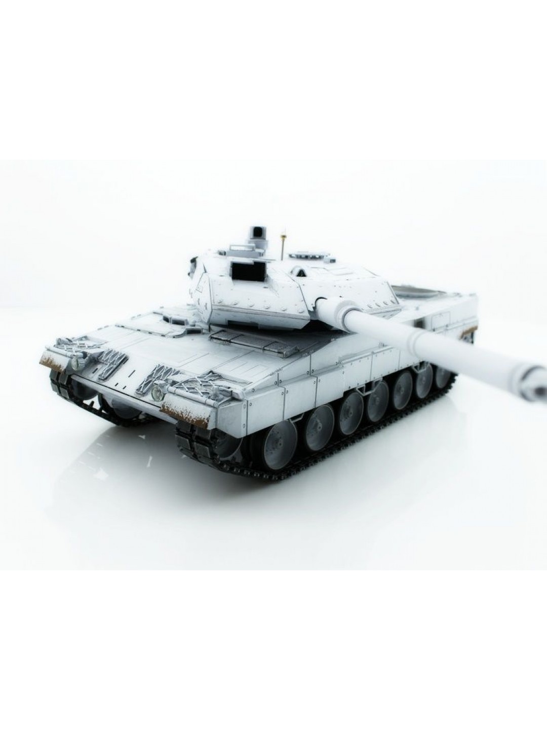 Р/У танк Taigen 1/16 Leopard 2 A6 (Германия) UN 2.4G RTR, деревянная коробка
