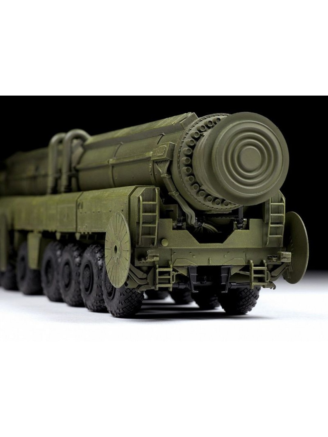 Сборная модель ZVEZDA Российский РКСН "Тополь", подарочный набор, 1/72