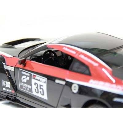 Р/У машина 1/16 Nissan GTR
