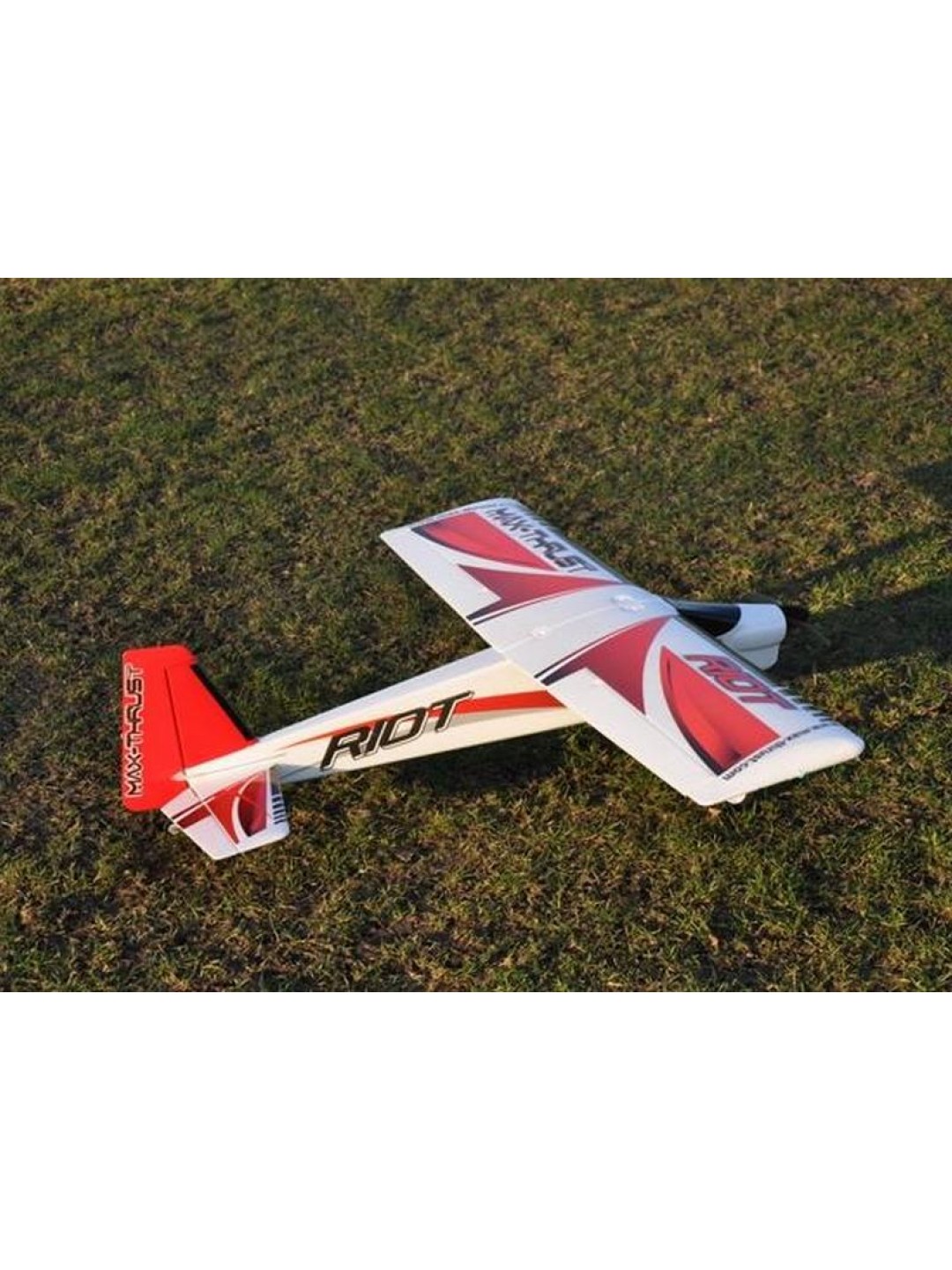Радиоуправляемый самолет Top RC Riot 1400мм 2.4G 4-ch LiPo RTF