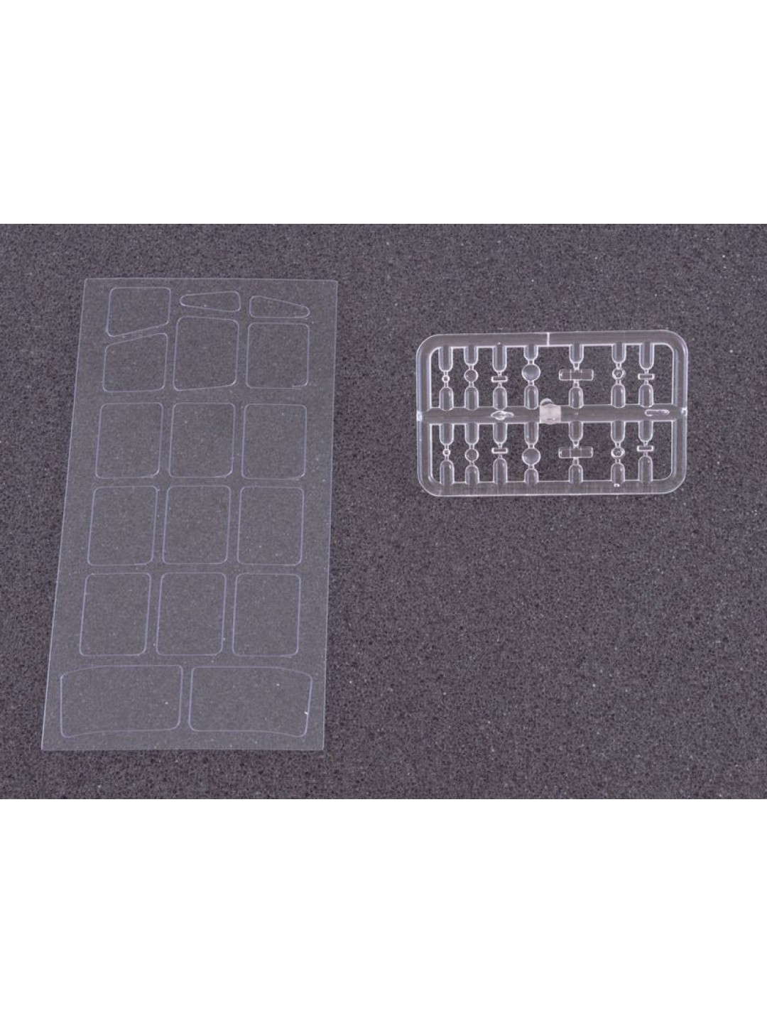 Сборная модель AVD Автобус ПАГ-2М, 1/43
