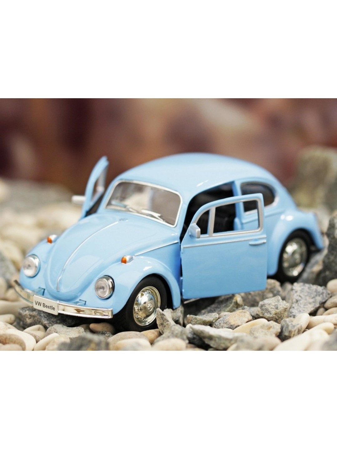 Машина Ideal 1:30-39 Volkswagen Beetle (блест. метал. фиолет.)