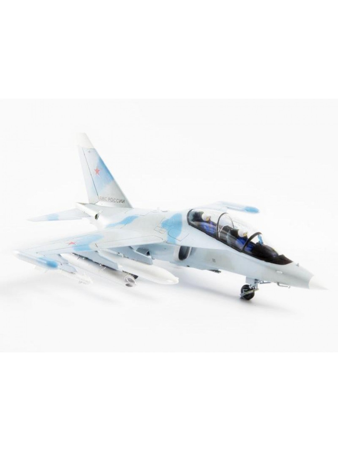 Сборная модель ZVEZDA Российский учебно-боевой самолет Як-130, 1/72