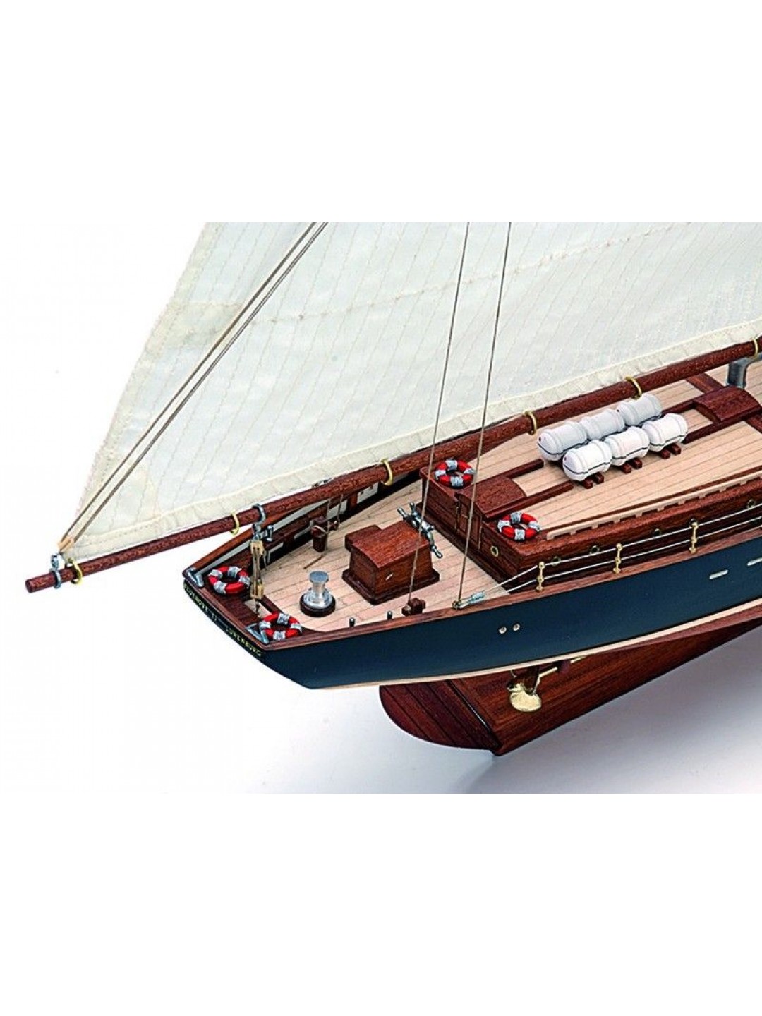 Сборная деревянная модель корабля Artesania Latina BLUENOSE II, 1/75