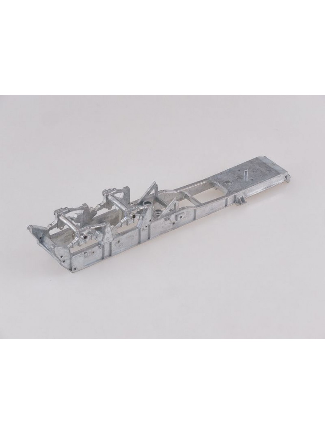 Сборная модель AVD Полуприцеп МАЗ-9506-30, 1/43