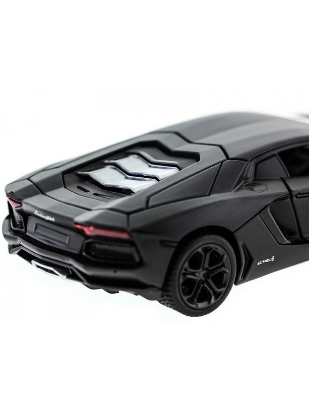 Р/У машина MZ Lamborghini Aventador 25035A 1/32 музыка, свет, инерция в/к