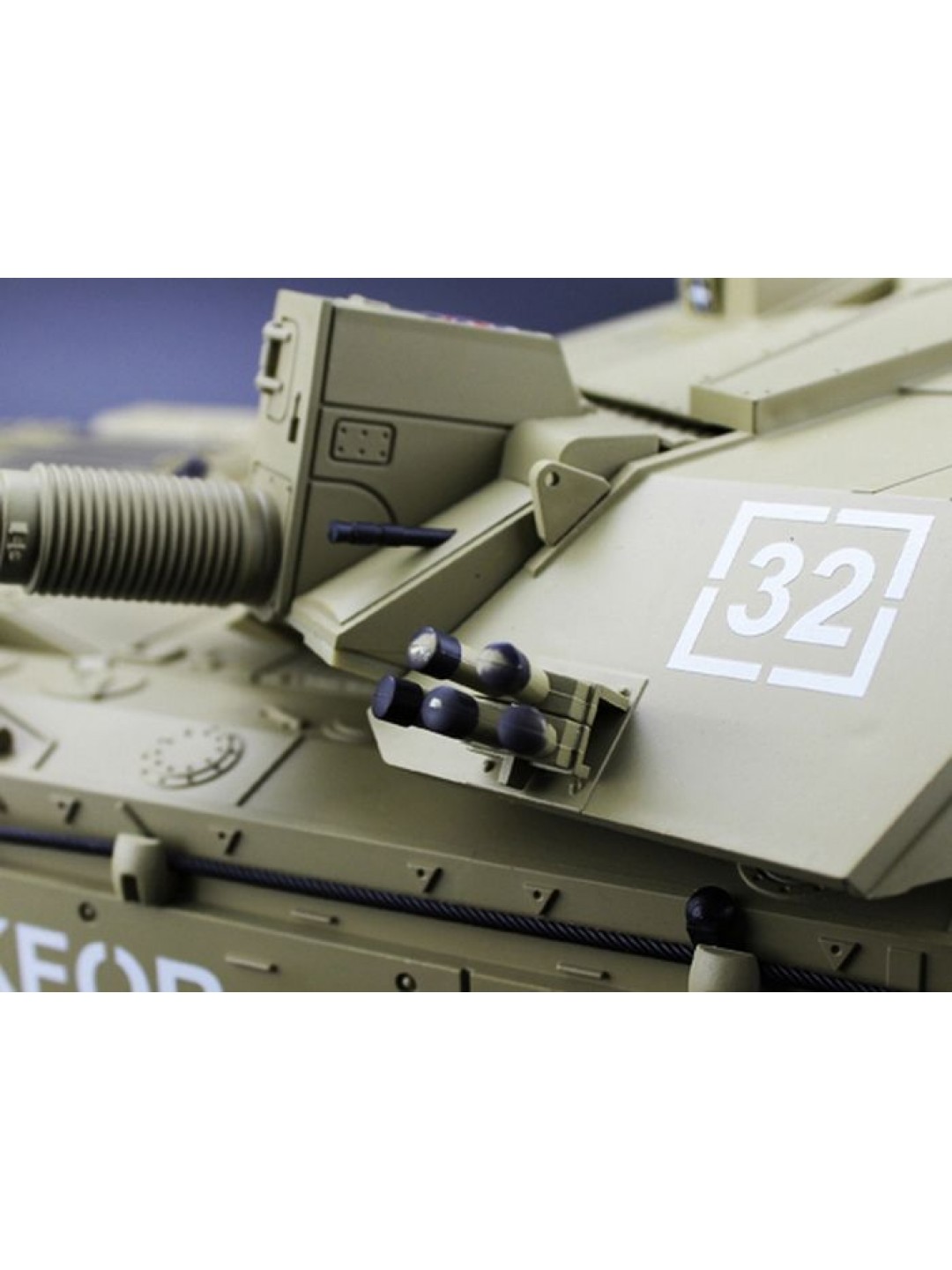 P/У танк Heng Long 1/16 Challenger 2 (Британия) 2.4G RTR