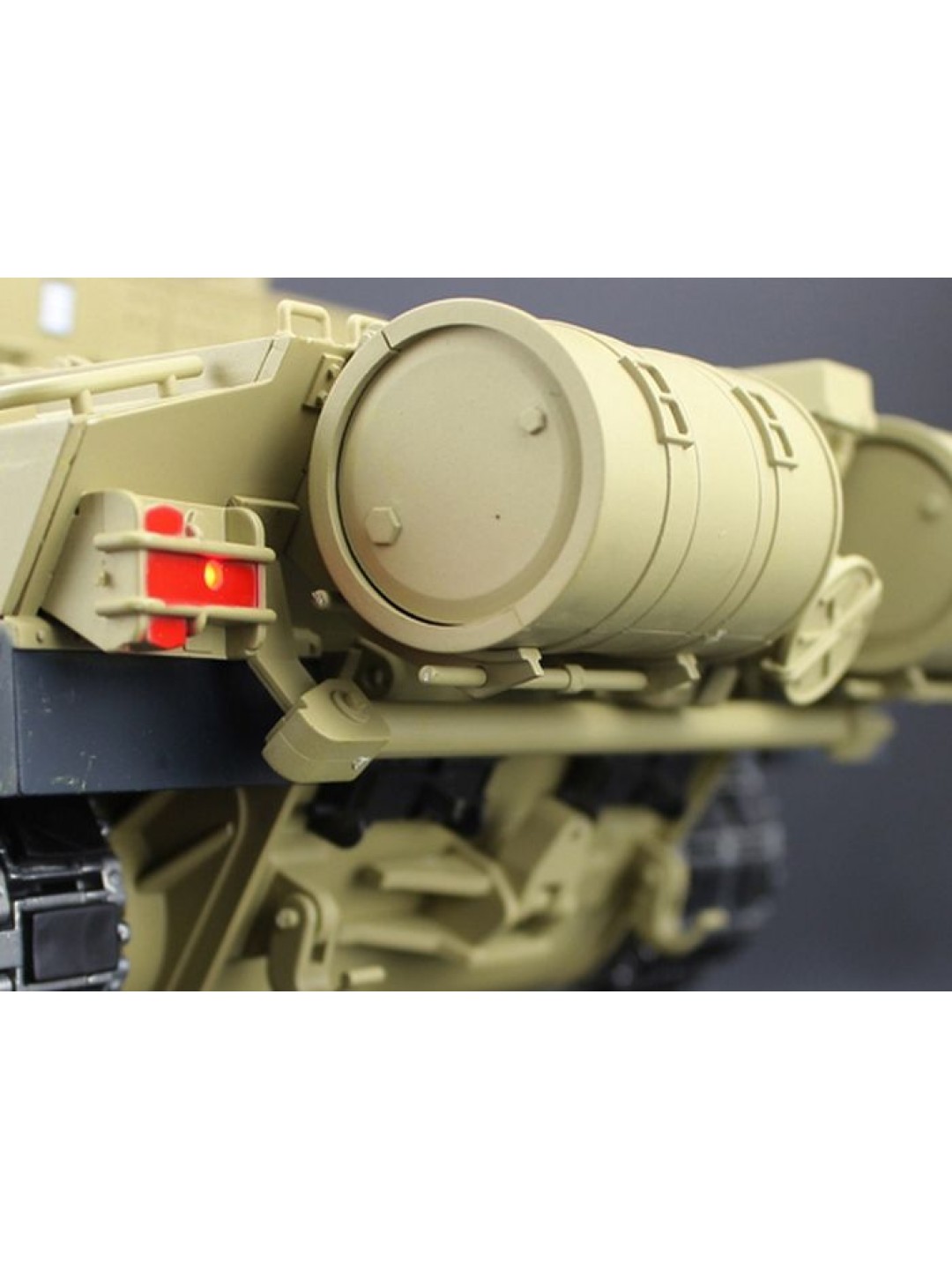 P/У танк Heng Long 1/16 Challenger 2 (Британия) 2.4G RTR