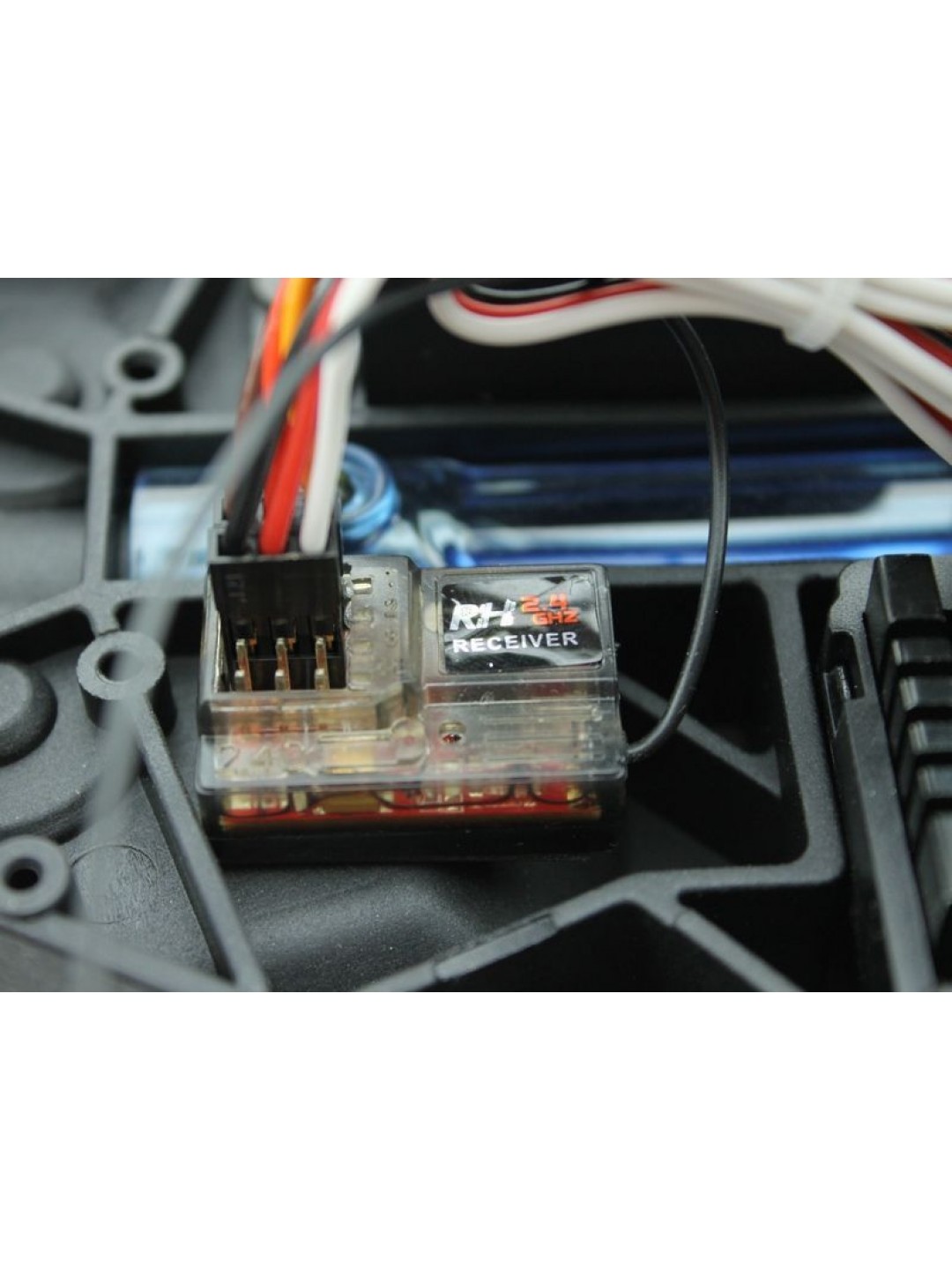 Радиоуправляемый монстр Remo Hobby Dinosaurs Master TWINS MOTOR (красный) 4WD 2.4G 1/8 RTR