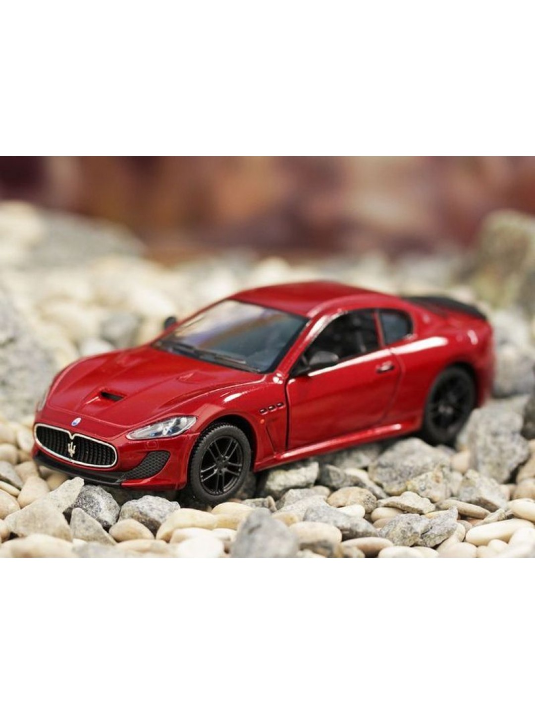 Машина Kinsmart 1:38 Maserati GranTurismo MC Stradale инерция (1/12шт.) б/к