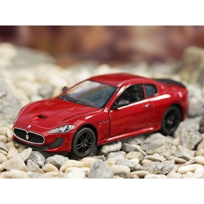 Машина Kinsmart 1:38 Maserati GranTurismo MC Stradale инерция (1/12шт.) б/к