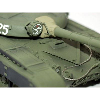 Сборная модель ZVEZDA Советский основной боевой танк Т-72Б, 1/35