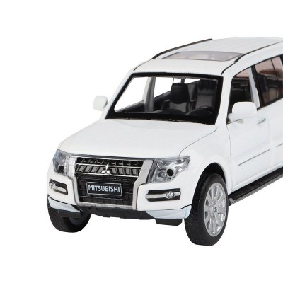 Машина "АВТОПАНОРАМА" Mitsubishi Pajero 4WD Tubro, белый, 1/33, свет, звук, в/к 17,5*13,5*9 см