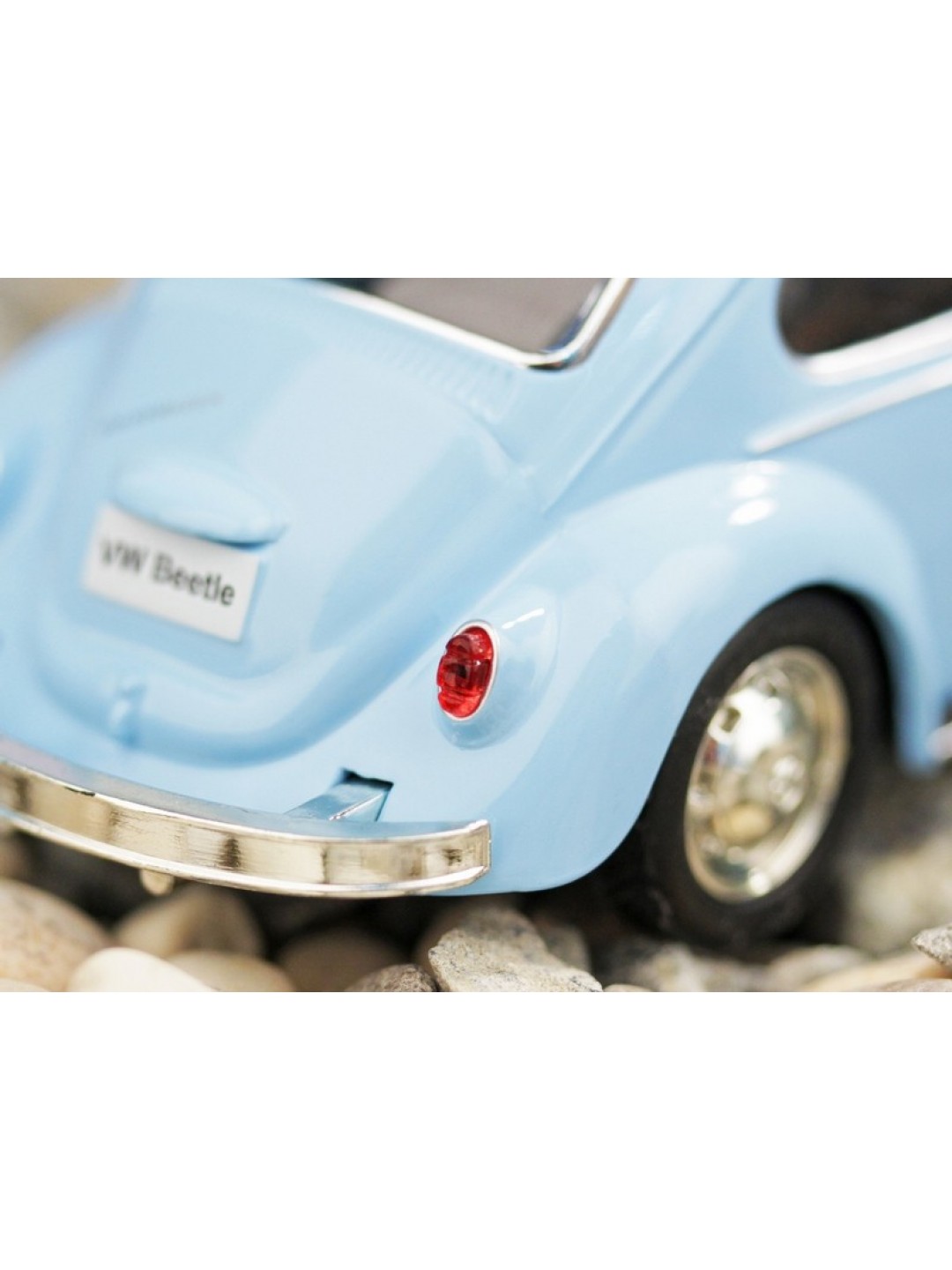 Машина Ideal 1:30-39 Volkswagen Beetle (блест. метал. фиолет.)