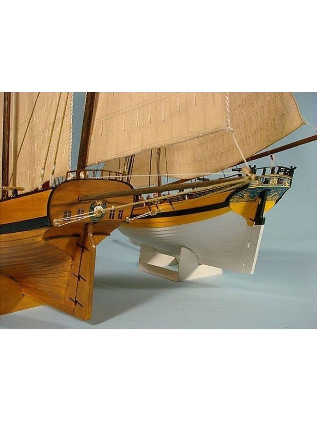 Сборная картонная модель Shipyard люгер Le Coureur (№51), 1/96