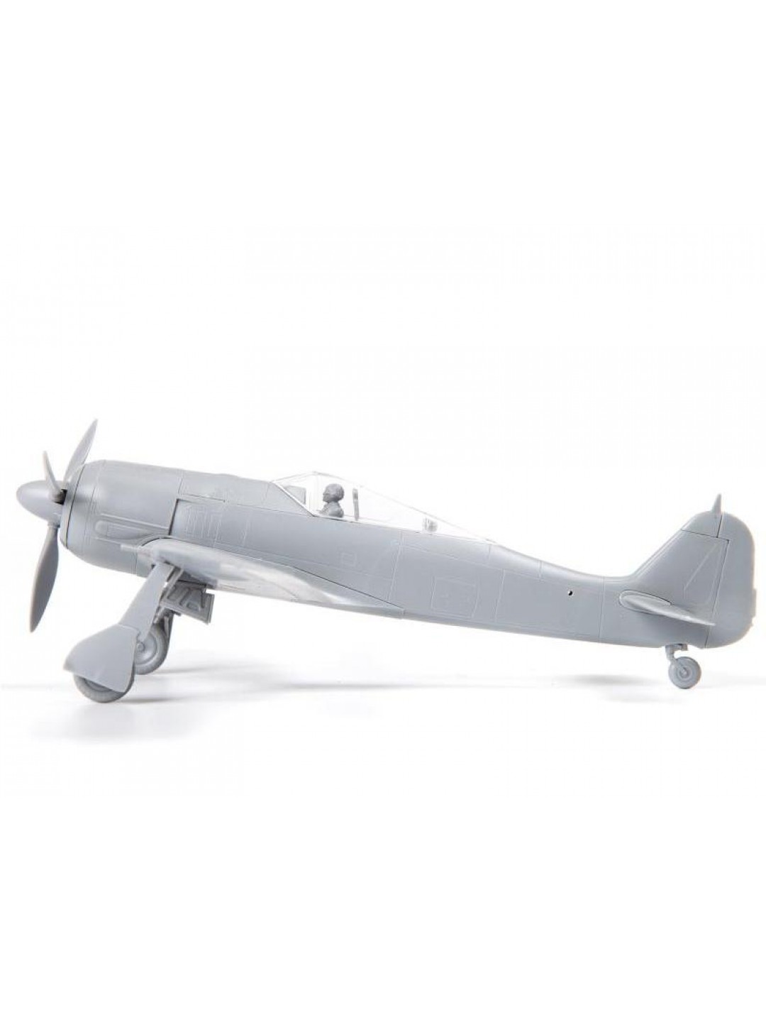 Сборная модель ZVEZDA Немецкий истребитель Фокке-Вульф FW-190A4 (сборка без клея), 1/72