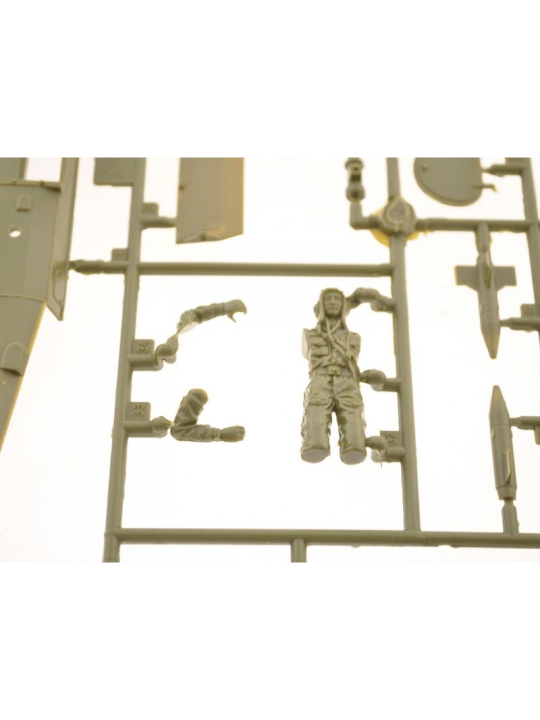 Сборная модель ZVEZDA Советская боевая машина пехоты БМП-1, 1/35