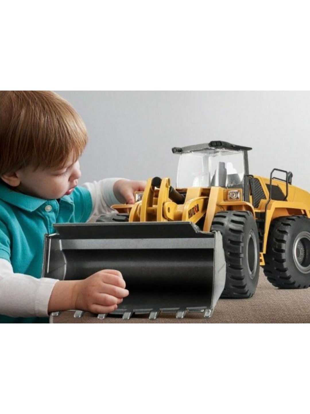 Радиоуправляемый фронтальный погрузчик HUI NA TOYS 2.4G 10CH 1/14 RTR