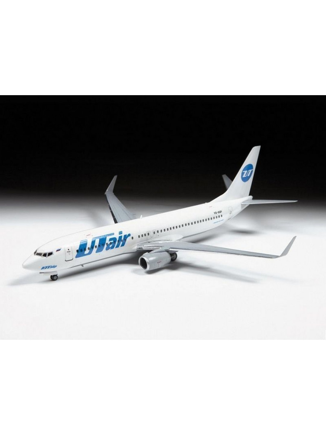 Сборная модель ZVEZDA Пассажирский авиалайнер Боинг 737-800, подарочный набор, 1/144