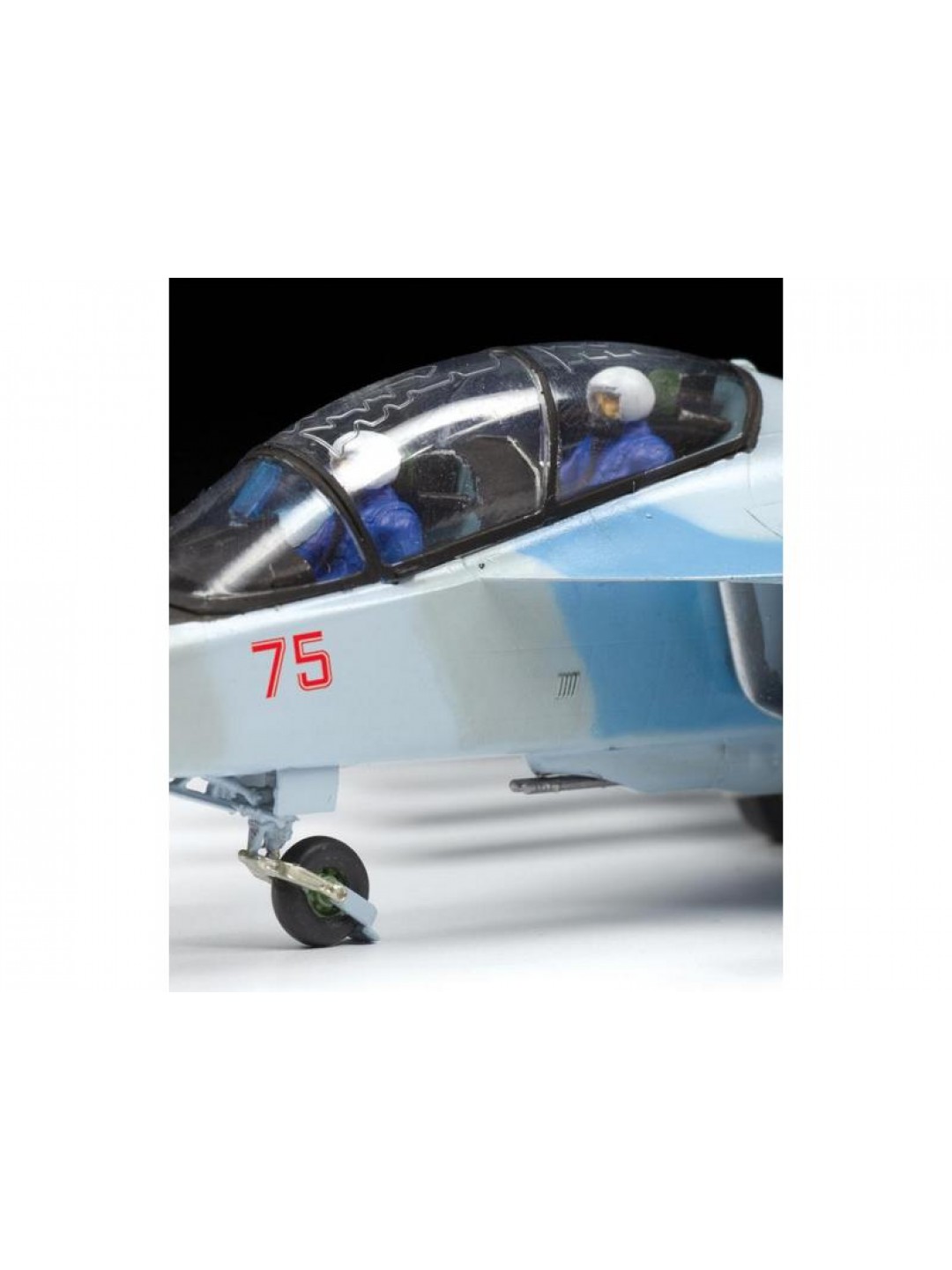 Сборная модель ZVEZDA Российский учебно-боевой самолет Як-130, 1/72