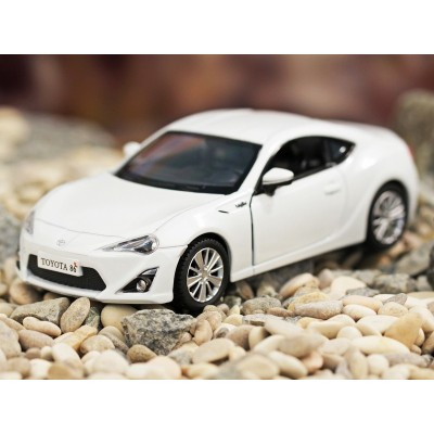 Машина Ideal 1:30-39 Toyota 86