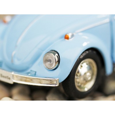Машина Ideal 1:30-39 Volkswagen Beetle (блест. метал. фиолет.)