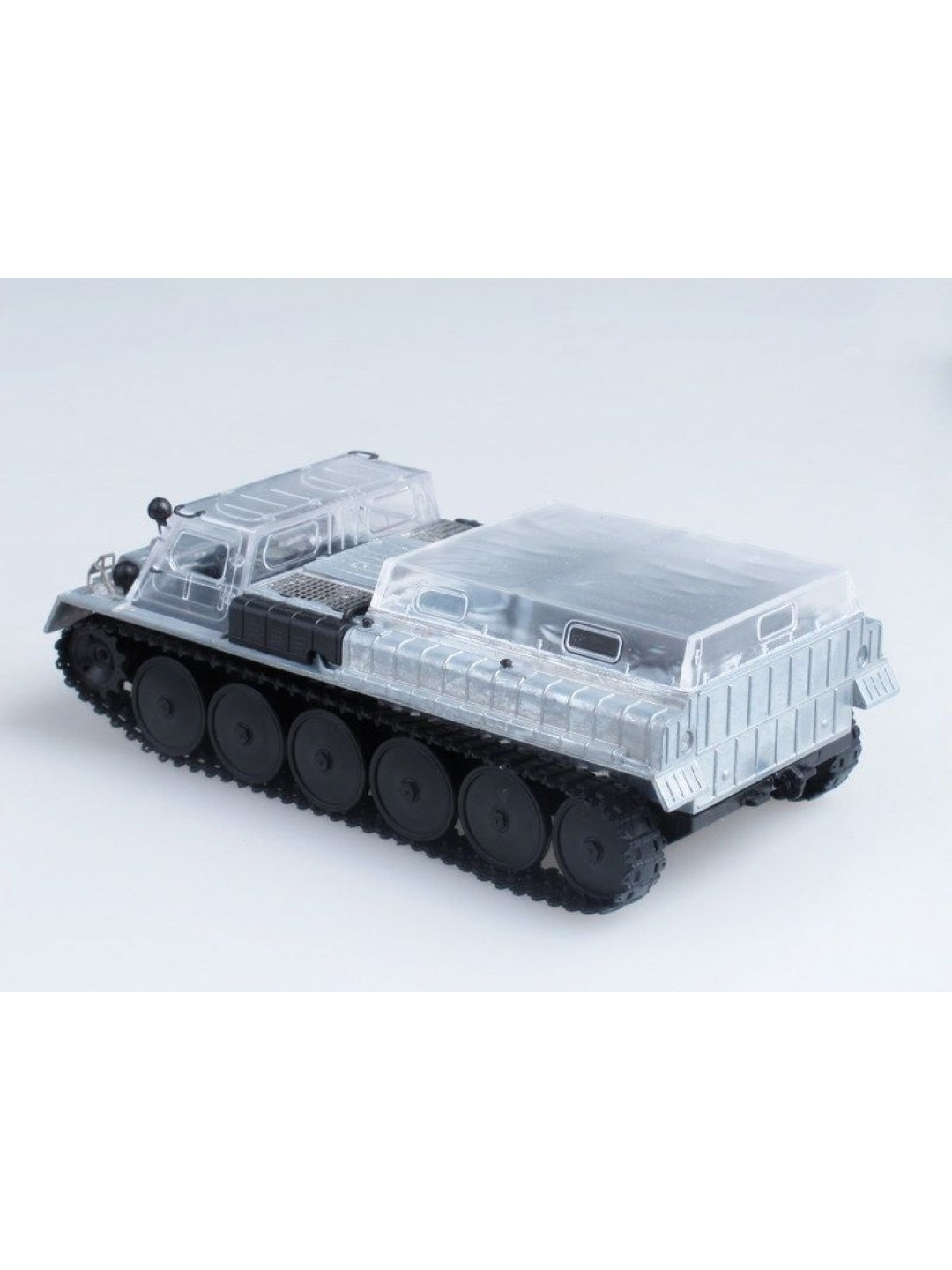 Сборная модель AVD ГТ-СМ гусеничный транспортёр (KIT), 1/43