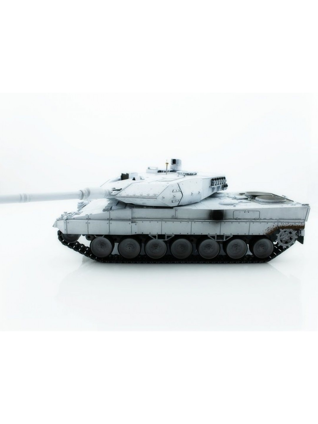 Р/У танк Taigen 1/16 Leopard 2 A6 (Германия) (для ИК танкового боя) UN 2.4G RTR, деревянная коробка