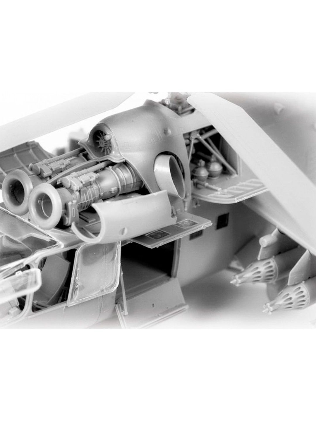 Сборная модель ZVEZDA Советский ударный вертолет Ми-24А, 1/72