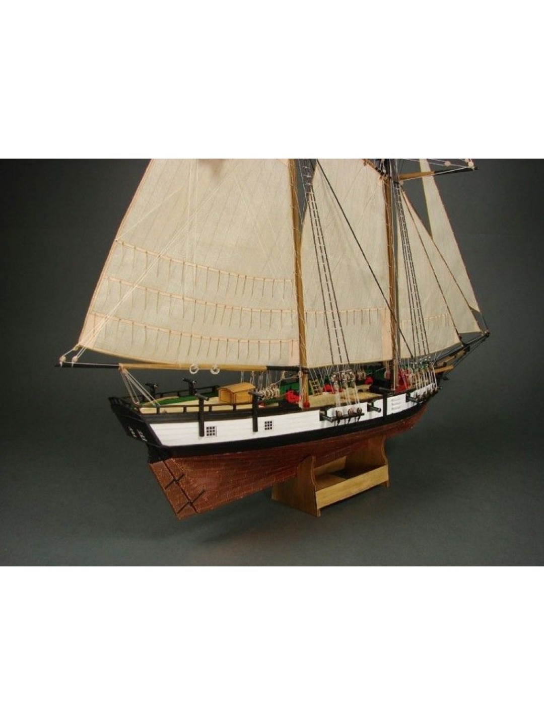 Сборная картонная модель Shipyard балтиморский клипер Berbice в верфи Quay-Portt 1780 г (№38), 1/96