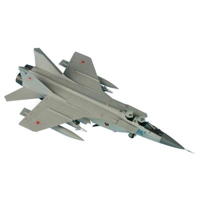 Сборная модель ZVEZDA Советский истребитель-перехватчик МиГ-31, 1/72