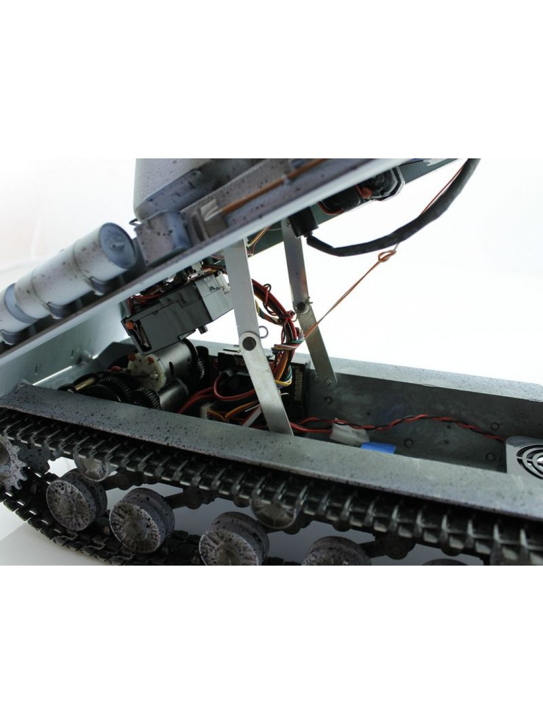 Р/У танк Taigen 1/16 ИС-2 модель 1944, СССР, зимний, 2.4G, деревянная коробка