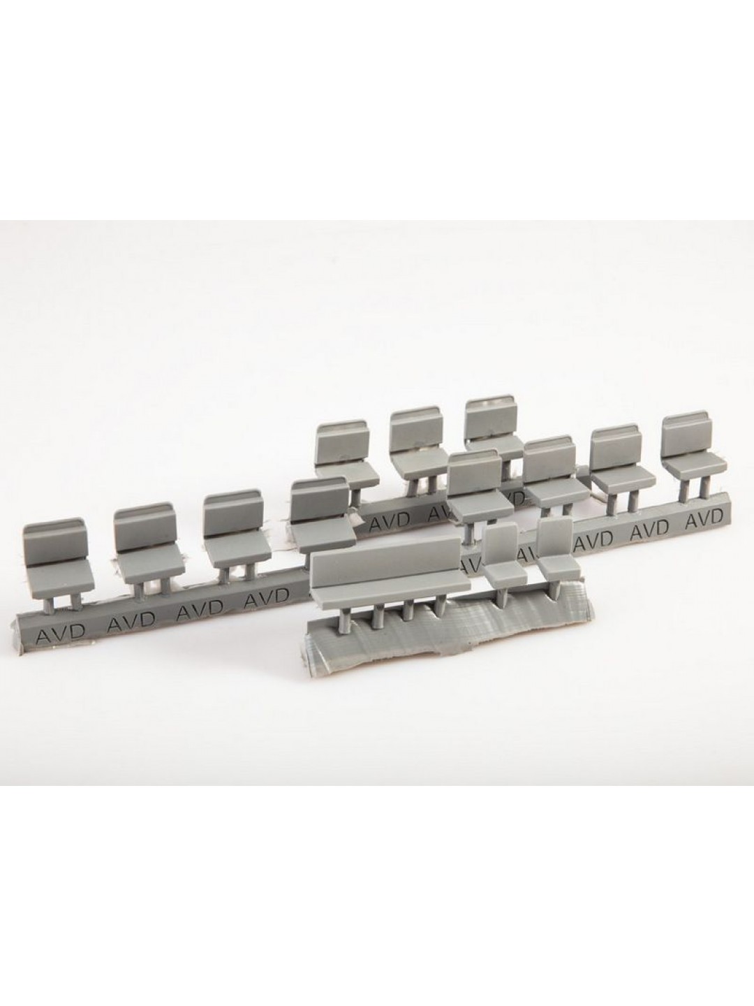 Сборная модель AVD Прогресс-35, 1/43